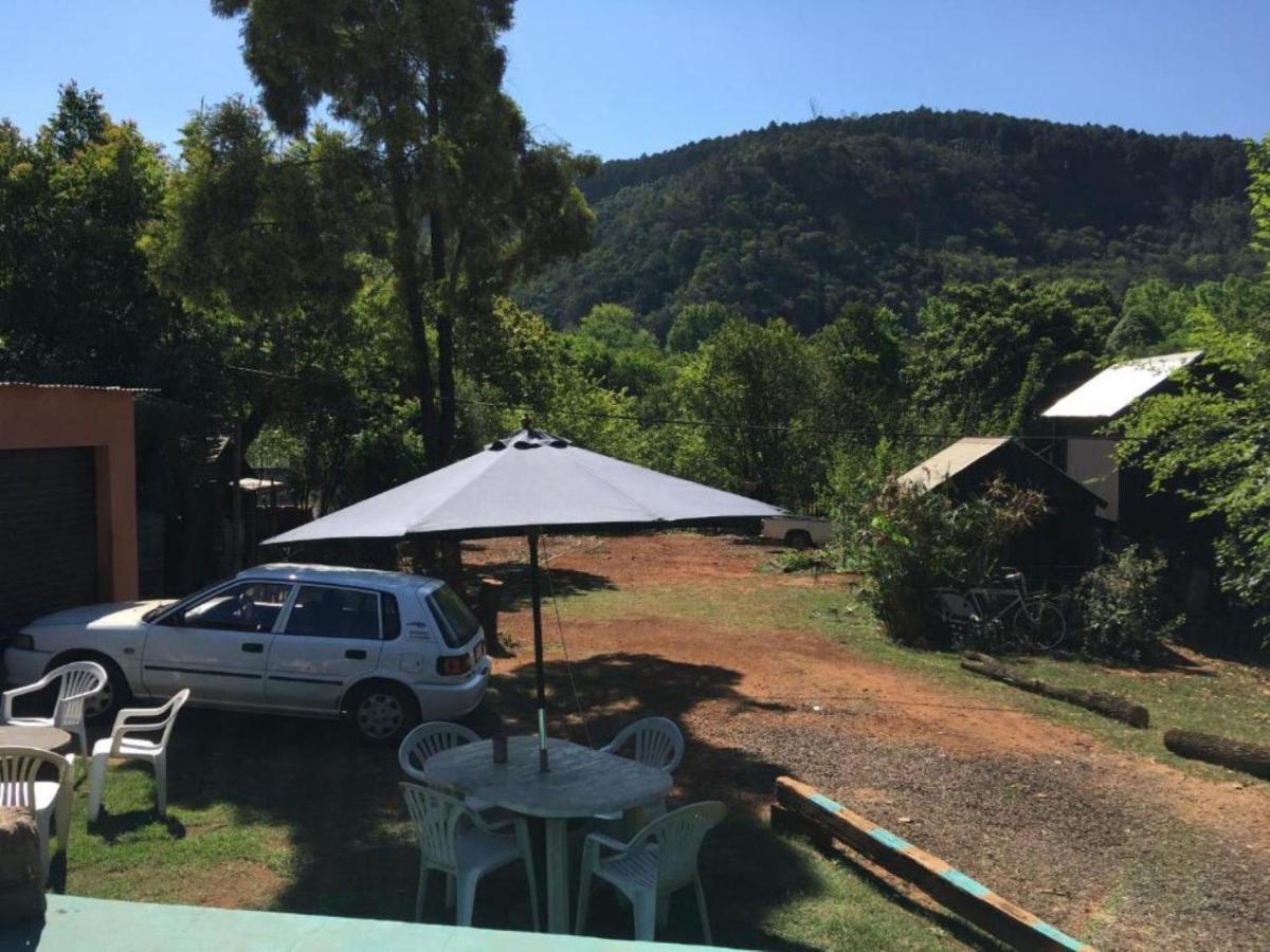 Sabie Gypsy'S Backpackers Hostel Bagian luar foto